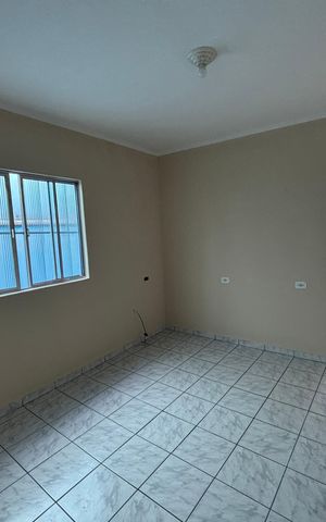 Casa para alugar com 70m², 2 quartos e sem vaga Casa para alugar com 70m², 2 quartos e sem vagaSala