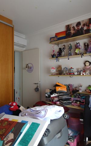 Apartamento à venda com 195m², 4 quartos e 3 vagasQuarto 2