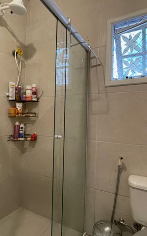 Casa à venda com 122m², 2 quartos e 1 vaga