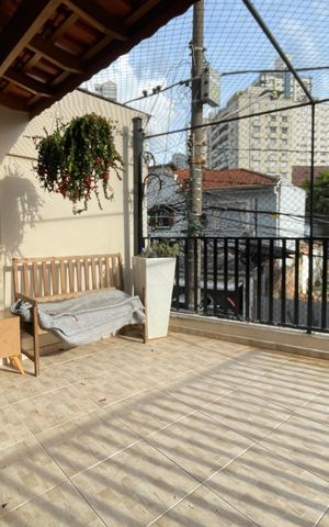 Casa à venda com 122m², 2 quartos e 1 vaga