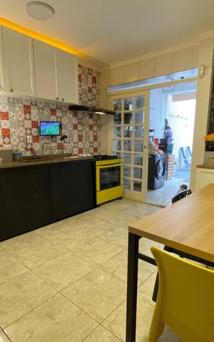 Casa à venda com 122m², 2 quartos e 1 vaga