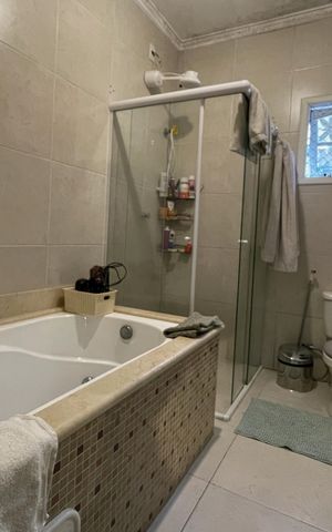 Casa à venda com 122m², 2 quartos e 1 vaga