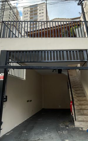 Casa à venda com 122m², 2 quartos e 1 vaga