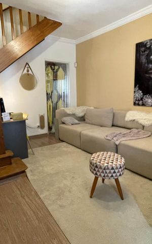 Casa à venda com 122m², 2 quartos e 1 vaga