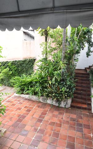 Casa à venda com 604m², 3 quartos e 6 vagasQuarto 1 - Vista