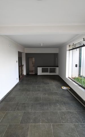 Casa à venda com 604m², 3 quartos e 6 vagasSala 2
