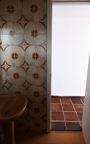Casa à venda com 604m², 3 quartos e 6 vagasBanheiro de serviço