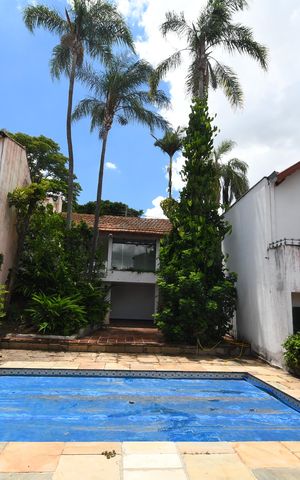 Casa à venda com 604m², 3 quartos e 6 vagasPiscina