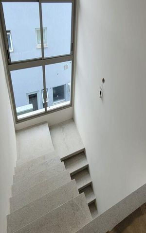 Casa de condomínio à venda com 266m², 2 quartos e 3 vagas