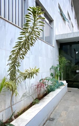Apartamento à venda com 170m², 4 quartos e 3 vagas Apartamento à venda com 170m², 4 quartos e 3 vagasEntrada