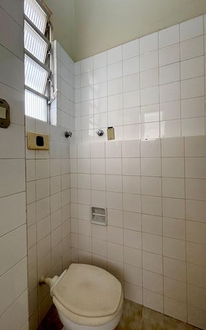 Apartamento para alugar com 216m², 3 quartos e 1 vaga Apartamento para alugar com 216m², 3 quartos e 1 vagaÁrea de serviço - suíte - banheiro