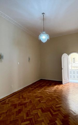 Apartamento para alugar com 216m², 3 quartos e 1 vaga Apartamento para alugar com 216m², 3 quartos e 1 vagaSala de jantar