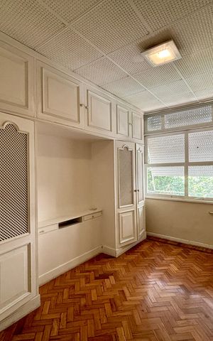 Apartamento para alugar com 216m², 3 quartos e 1 vaga Apartamento para alugar com 216m², 3 quartos e 1 vagaSuíte
