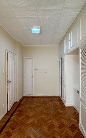 Apartamento para alugar com 216m², 3 quartos e 1 vaga Apartamento para alugar com 216m², 3 quartos e 1 vagaQuarto 2