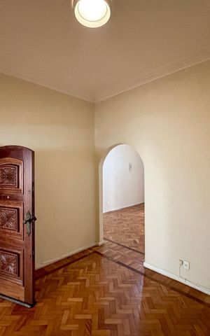 Apartamento para alugar com 216m², 3 quartos e 1 vaga Apartamento para alugar com 216m², 3 quartos e 1 vagaHall de entrada