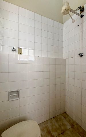 Apartamento para alugar com 216m², 3 quartos e 1 vaga Apartamento para alugar com 216m², 3 quartos e 1 vagaÁrea de serviço - suíte - banheiro