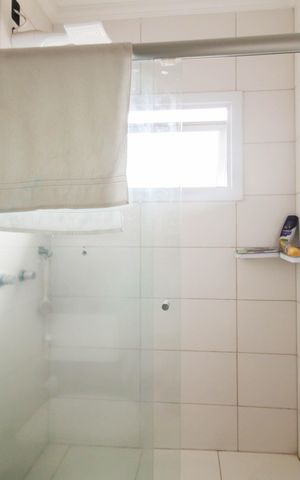 Casa à venda com 195m², 4 quartos e 2 vagas Casa à venda com 195m², 4 quartos e 2 vagasBanheiro da Suíte 3