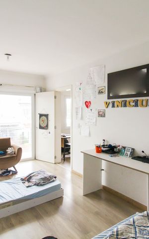 Casa à venda com 195m², 4 quartos e 2 vagas Casa à venda com 195m², 4 quartos e 2 vagasSuíte 1