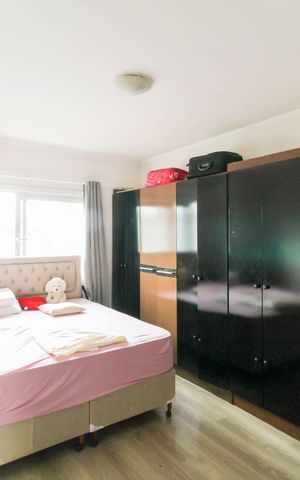 Casa à venda com 195m², 4 quartos e 2 vagas Casa à venda com 195m², 4 quartos e 2 vagasSuíte 3