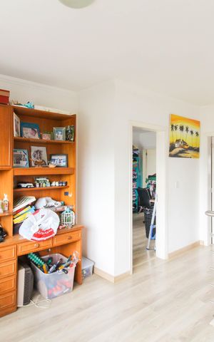 Casa à venda com 195m², 4 quartos e 2 vagas Casa à venda com 195m², 4 quartos e 2 vagasLiving
