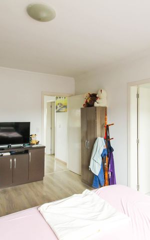 Casa à venda com 195m², 4 quartos e 2 vagas Casa à venda com 195m², 4 quartos e 2 vagasSuíte 3