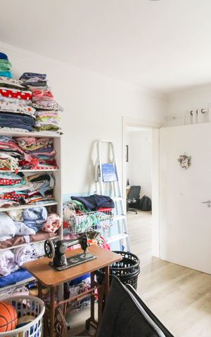 Casa à venda com 195m², 4 quartos e 2 vagas Casa à venda com 195m², 4 quartos e 2 vagasSuíte 2