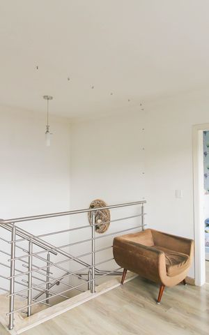 Casa à venda com 195m², 4 quartos e 2 vagas Casa à venda com 195m², 4 quartos e 2 vagasLiving