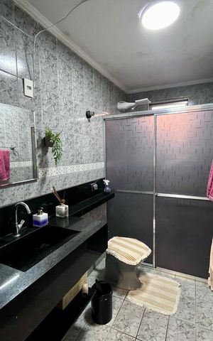 Casa à venda com 249m², 3 quartos e 2 vagas