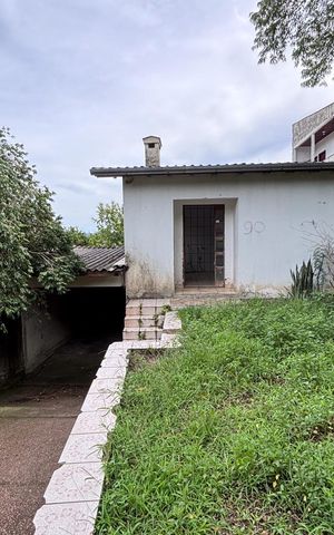 Casa à venda com 200m², 2 quartos e 1 vagaFachada