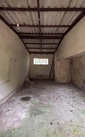 Casa à venda com 200m², 2 quartos e 1 vagaGaragem