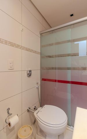 Apartamento à venda com 133m², 3 quartos e 3 vagas Apartamento à venda com 133m², 3 quartos e 3 vagasBanheiro da Suíte 2
