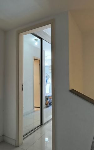 Apartamento à venda com 80m², 2 quartos e 1 vaga Apartamento à venda com 80m², 2 quartos e 1 vagaHall social
