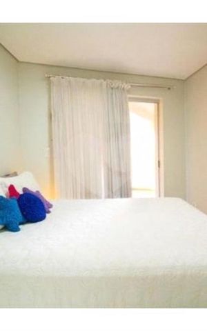 Casa à venda com 190m², 2 quartos e 1 vaga