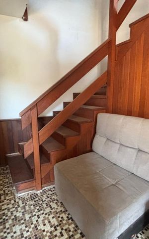 Casa à venda com 260m², 4 quartos e 2 vagas