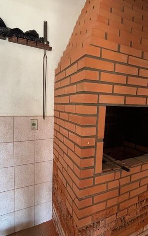 Casa à venda com 260m², 4 quartos e 2 vagas