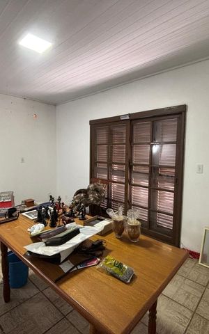 Casa à venda com 260m², 4 quartos e 2 vagas
