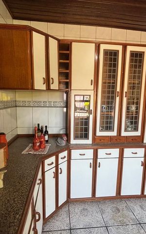 Casa à venda com 260m², 4 quartos e 2 vagas