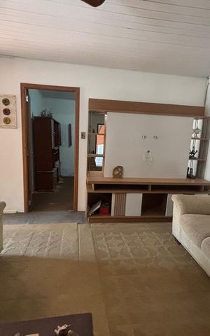 Casa à venda com 260m², 4 quartos e 2 vagas