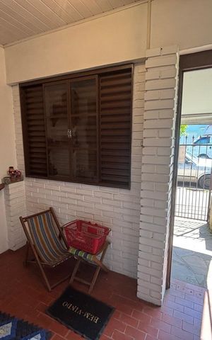 Casa à venda com 260m², 4 quartos e 2 vagas