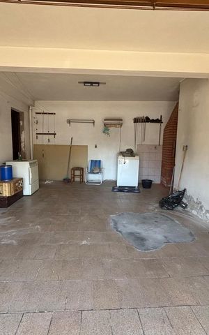 Casa à venda com 260m², 4 quartos e 2 vagas
