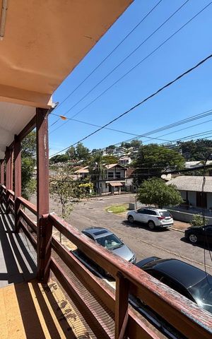Casa à venda com 260m², 4 quartos e 2 vagas