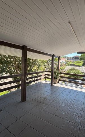 Casa à venda com 260m², 4 quartos e 2 vagas