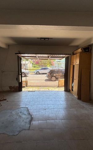 Casa à venda com 260m², 4 quartos e 2 vagas