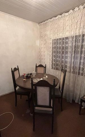 Casa à venda com 260m², 4 quartos e 2 vagas