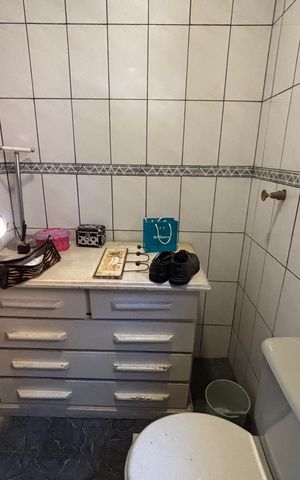 Casa à venda com 260m², 4 quartos e 2 vagas