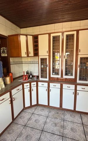 Casa à venda com 260m², 4 quartos e 2 vagas