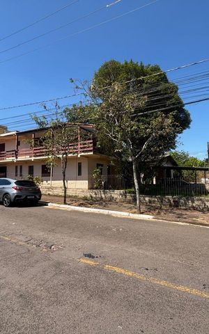 Casa à venda com 260m², 4 quartos e 2 vagas