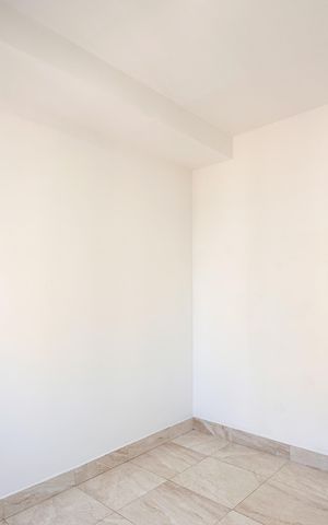 Apartamento à venda com 93m², 3 quartos e 2 vagas Apartamento à venda com 93m², 3 quartos e 2 vagasQuarto 2