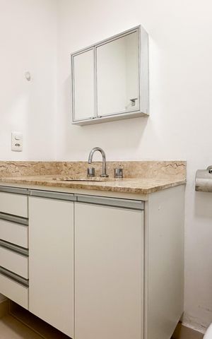 Apartamento à venda com 93m², 3 quartos e 2 vagas Apartamento à venda com 93m², 3 quartos e 2 vagasBanheiro Social