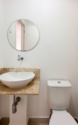 Apartamento à venda com 93m², 3 quartos e 2 vagas Apartamento à venda com 93m², 3 quartos e 2 vagasLavabo